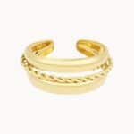 Złoty pierścionek z plecionymi detalami